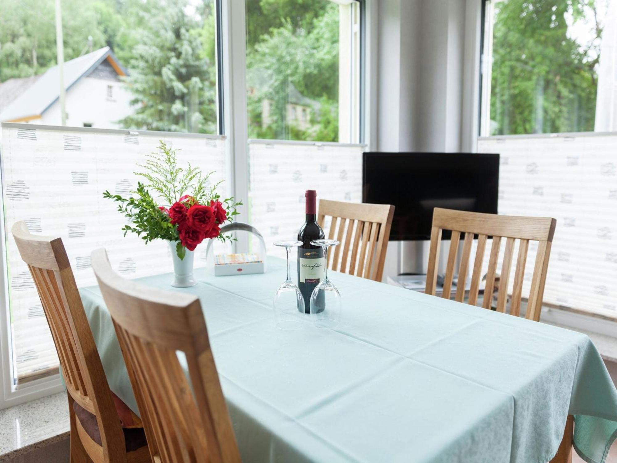 Apartment With Terrace And View Merschbach 外观 照片