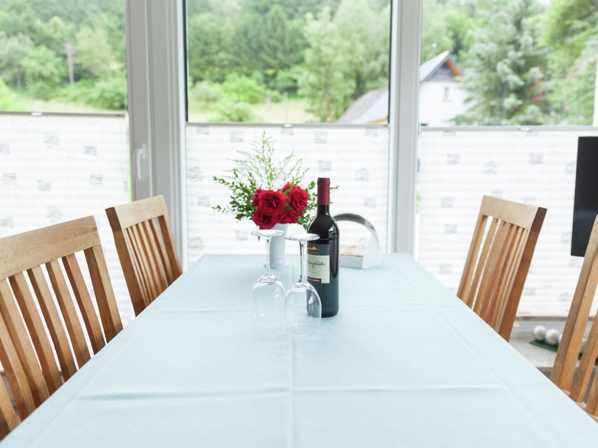 Apartment With Terrace And View Merschbach 外观 照片