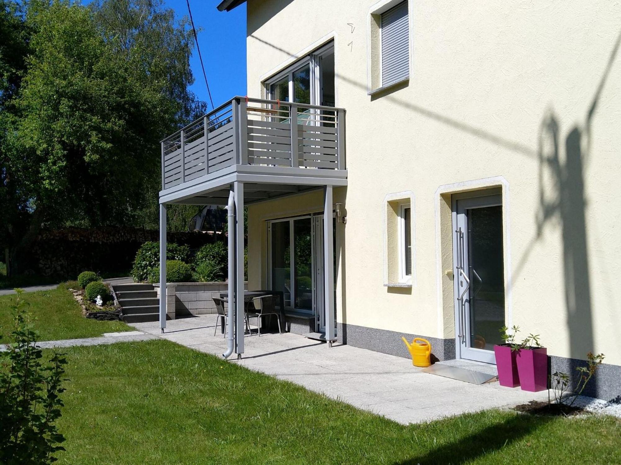 Apartment With Terrace And View Merschbach 外观 照片